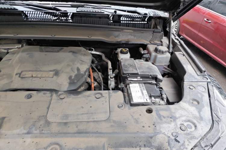 Used Tank 400 New Energy 2023 Hi4-T Super Edition Engine Bay Left