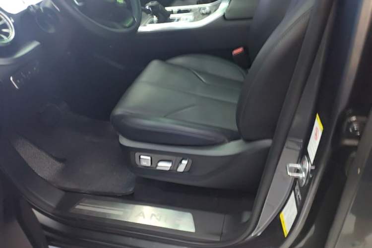 Used Tank 400 New Energy 2023 Hi4-T Super Edition Left Front Seat