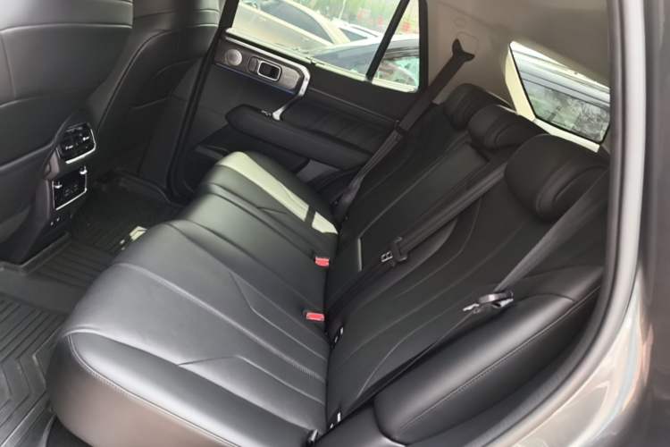 Used Tank 400 New Energy 2023 Hi4-T Super Edition Left Rear Seat