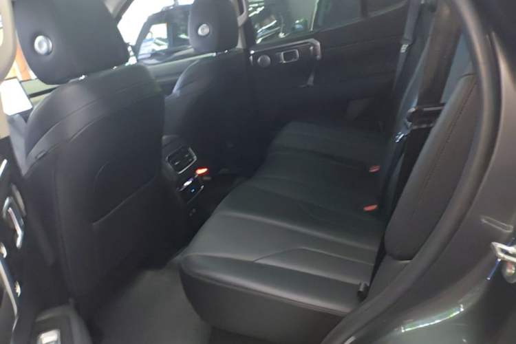 Used Tank 400 New Energy 2023 Hi4-T Super Edition Left Rear Seat