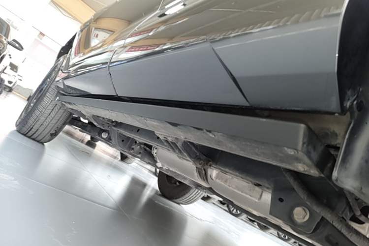 Used Tank 400 New Energy 2023 Hi4-T Super Edition Left Side Sill