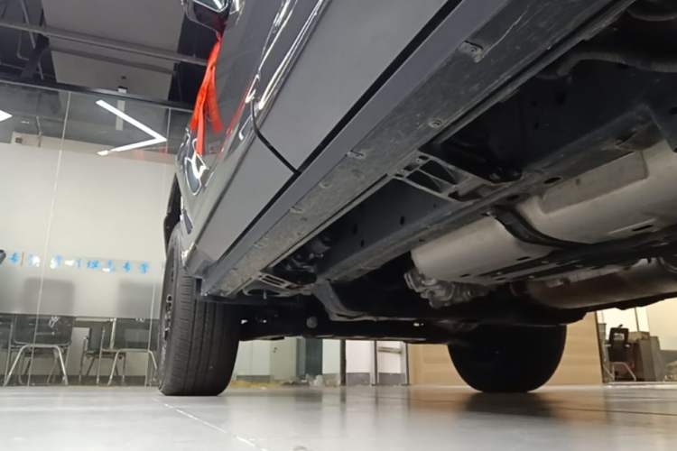 Used Tank 400 New Energy 2023 Hi4-T Super Edition Left Side Sill