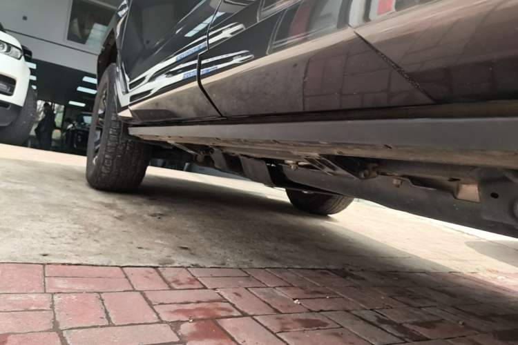 Used Tank 400 New Energy 2023 Hi4-T Super Edition Left Side Sill