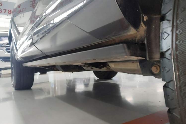 Used Tank 400 New Energy 2023 Hi4-T Super Edition Left Side Sill