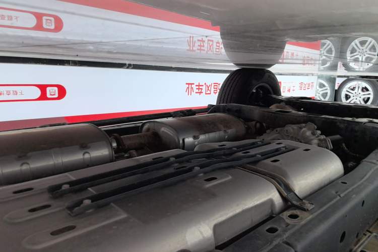 Used Tank 400 New Energy 2023 Hi4-T Super Edition Left Side Sill