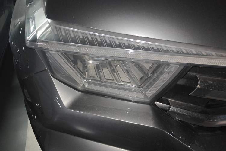 Used Tank 400 New Energy 2023 Hi4-T Super Edition Right Front Headlight