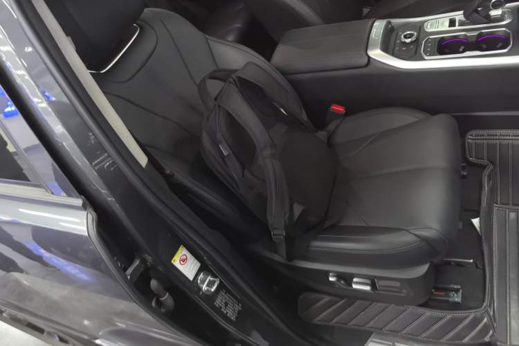Used Tank 400 New Energy 2023 Hi4-T Functional Edition Right Front Seat