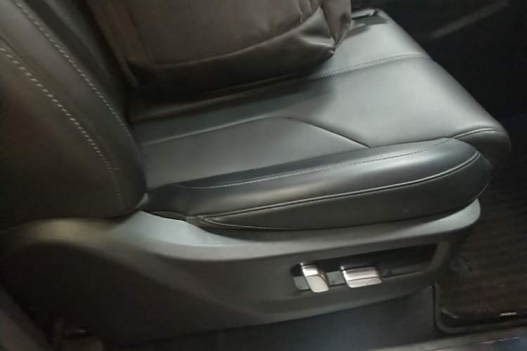 Used Tank 400 New Energy 2023 Hi4-T Super Edition Right Front Seat