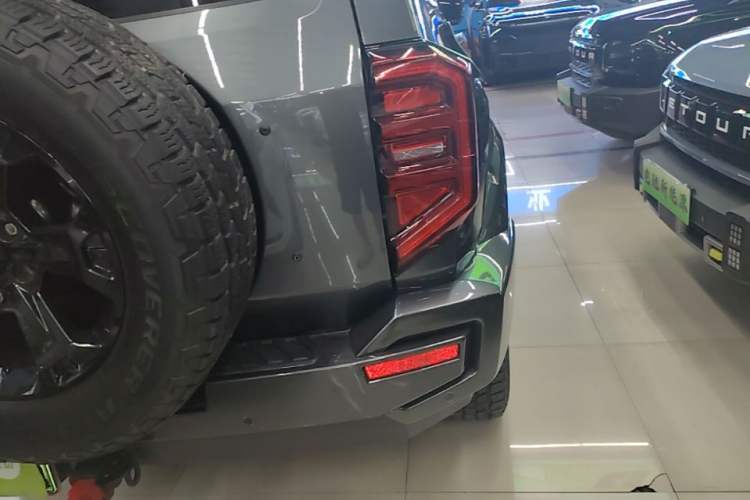 Used Tank 400 New Energy 2023 Hi4-T Super Edition Right Rear Taillight