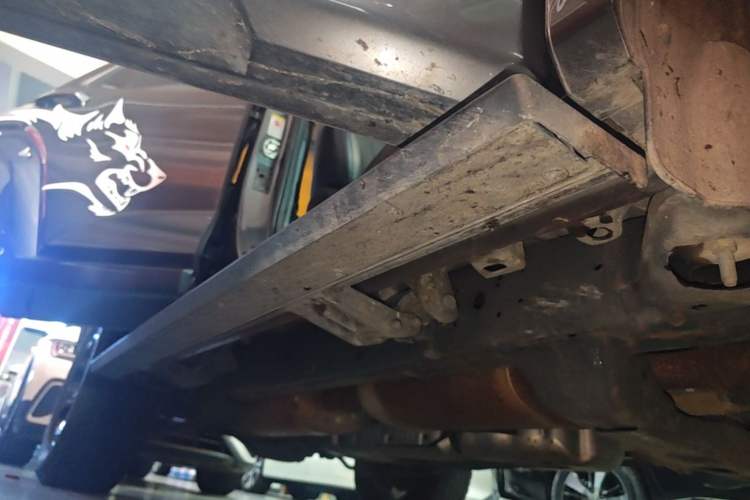 Used Tank 400 New Energy 2023 Hi4-T Super Edition Right Side Sill