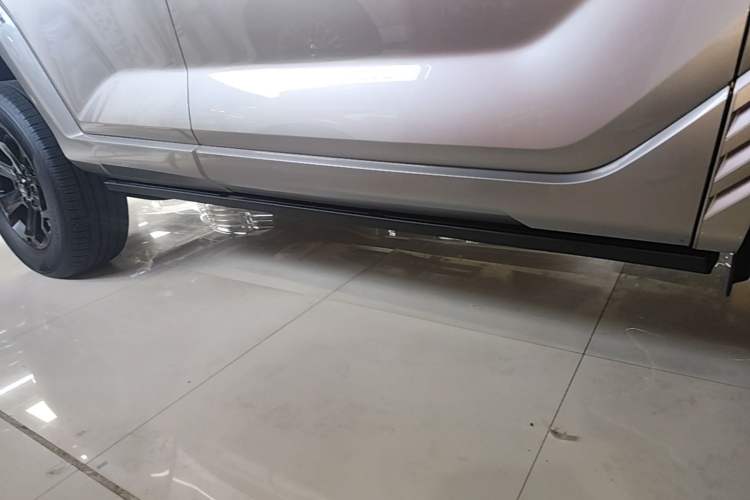 Used Tank 400 New Energy 2023 Hi4-T Super Edition Right Side Sill