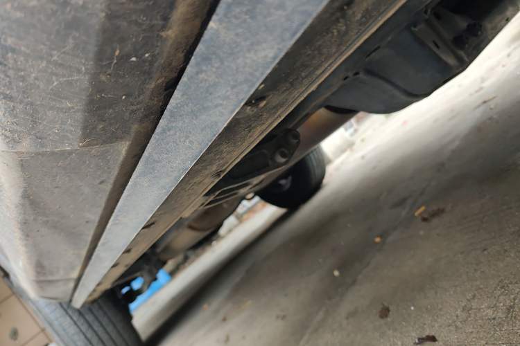 Used Tank 400 New Energy 2023 Hi4-T Functional Edition Right Side Sill