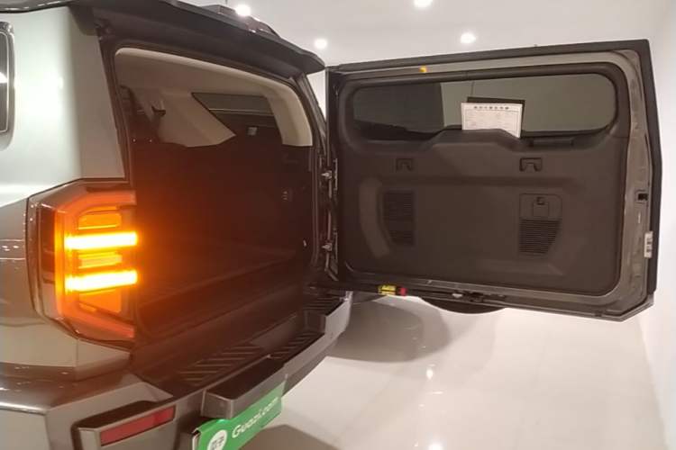 Used Tank 400 New Energy 2023 Hi4-T Super Edition Trunk