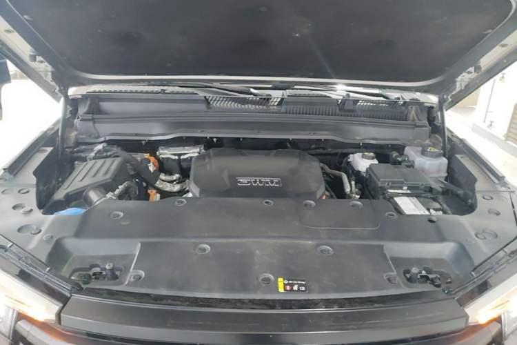Used Tank 400 New Energy 2023 Hi4-T Super Edition Engine Bay