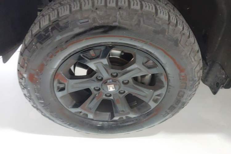 Used Tank 400 New Energy 2023 Hi4-T Super Edition Left Front Wheel Hub