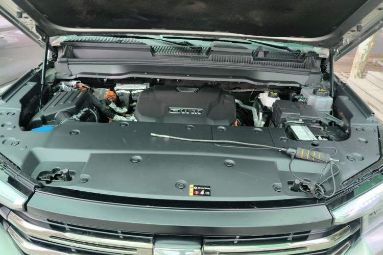 Used Tank 400 New Energy 2023 Hi4-T Super Edition Engine Bay