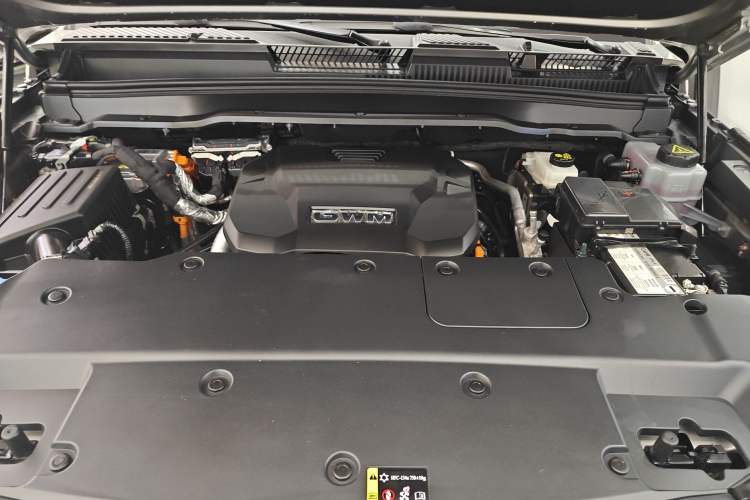 Used Tank 400 New Energy 2023 Hi4-T Super Edition Engine Bay
