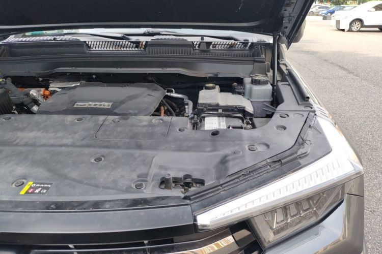 Used Tank 400 New Energy 2023 Hi4-T Super Edition Engine Bay Left