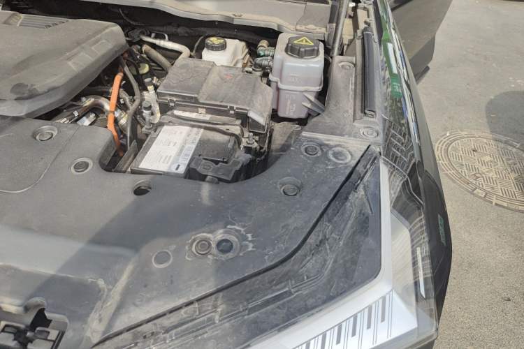 Used Tank 400 New Energy 2023 Hi4-T Super Edition Engine Bay Left