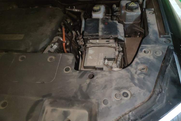 Used Tank 400 New Energy 2023 Hi4-T Super Edition Engine Bay Left