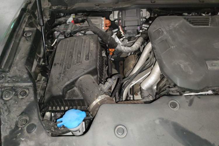 Used Tank 400 New Energy 2023 Hi4-T Super Edition Engine Bay Right