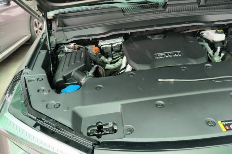 Used Tank 400 New Energy 2023 Hi4-T Super Edition Engine Bay Right