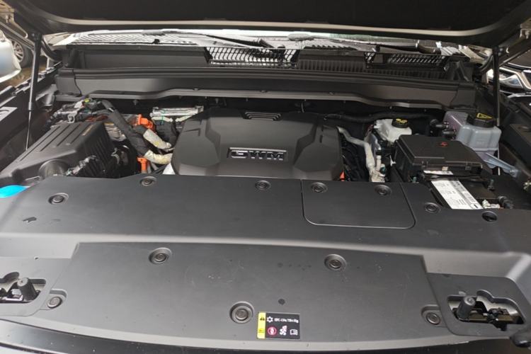 Used Tank 400 New Energy 2023 Hi4-T Super Edition Engine Bay