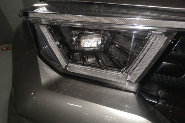 Used Tank 400 New Energy 2023 Hi4-T Super Edition Right Front Headlight