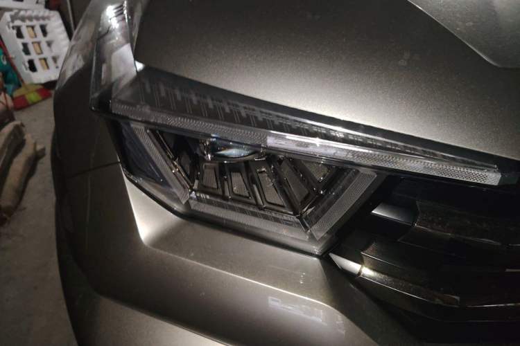 Used Tank 400 New Energy 2023 Hi4-T Functional Edition Right Front Headlight