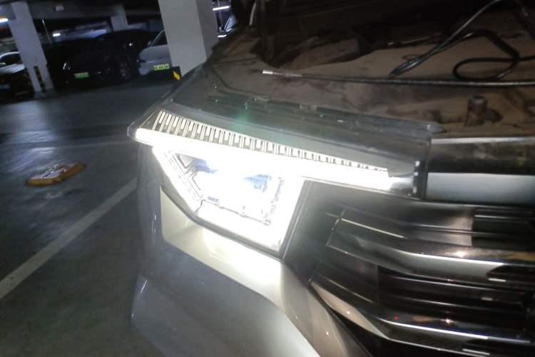 Used Tank 400 New Energy 2023 Hi4-T Super Edition Right Front Headlight