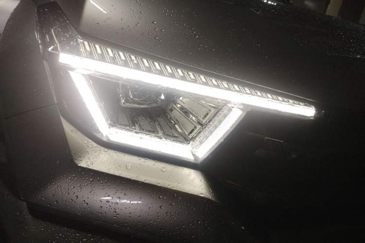 Used Tank 400 New Energy 2023 Hi4-T Super Edition Right Front Headlight