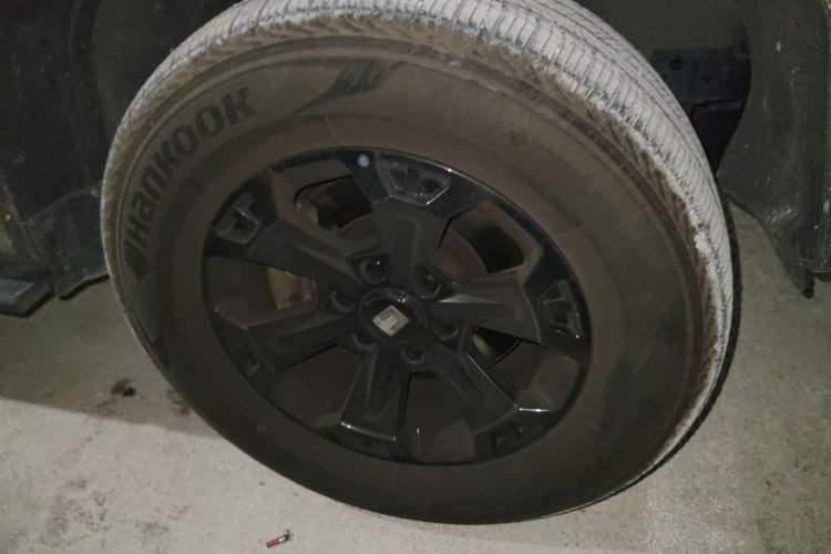 Used Tank 400 New Energy 2023 Hi4-T Functional Edition Right Front Wheel Hub