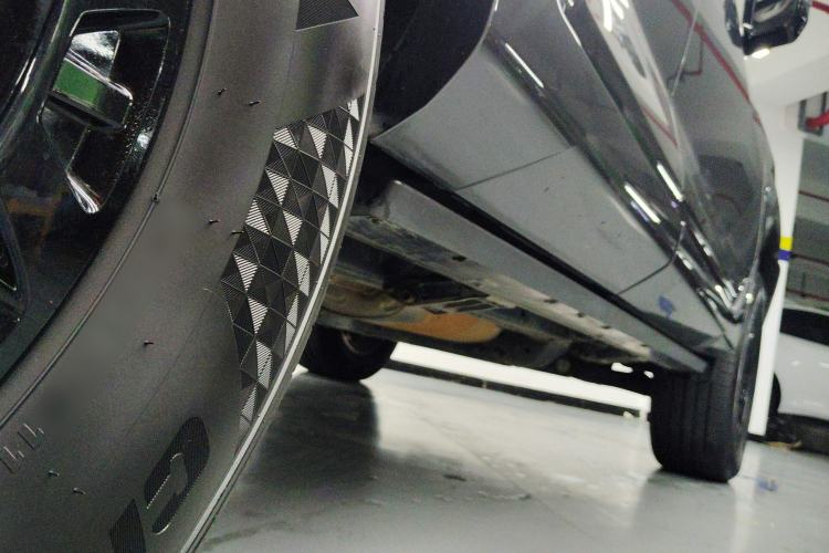 Used Tank 400 New Energy 2023 Hi4-T Super Edition Right Side Sill