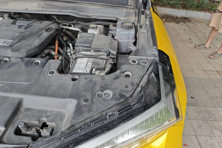 Used Tank 400 New Energy 2023 Hi4-T Super Edition Engine Bay Left