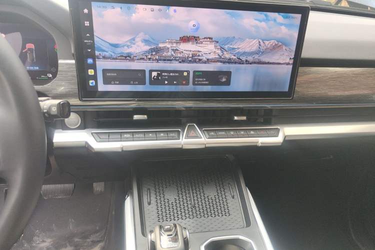 Used Tank 400 New Energy 2024 Hi4-T Off-Road Edition Audio And AC Panel