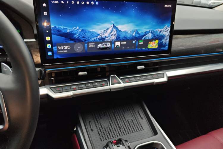 Used Tank 400 New Energy 2024 Hi4-T Off-Road Edition Audio And AC Panel