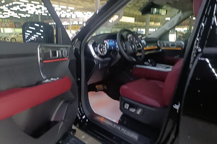 Used Tank 400 New Energy 2024 Hi4-T Off-Road Edition Driver Seat