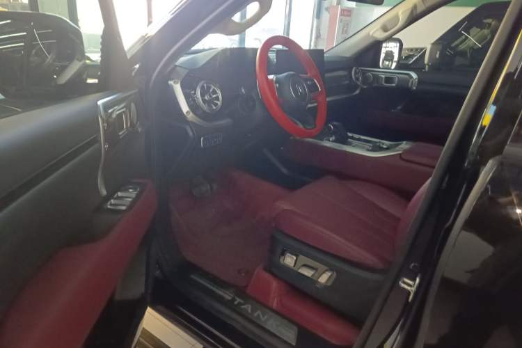 Used Tank 400 New Energy 2024 Hi4-T Off-Road Edition Driver Seat