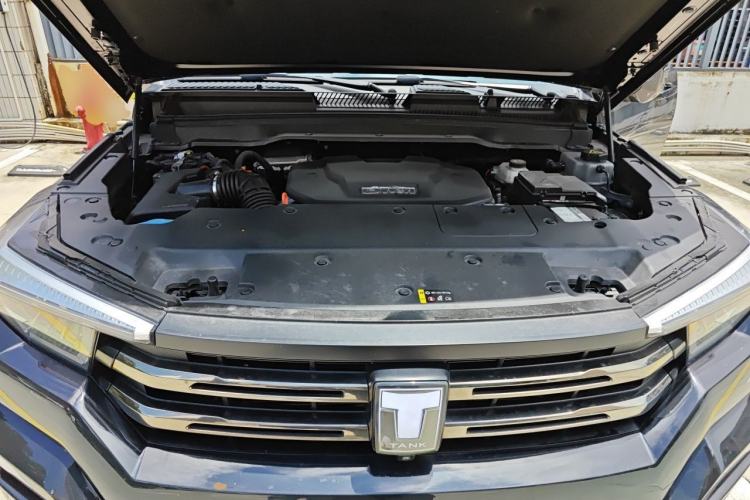 Used Tank 400 New Energy 2024 Hi4-T Off-Road Edition Engine Bay