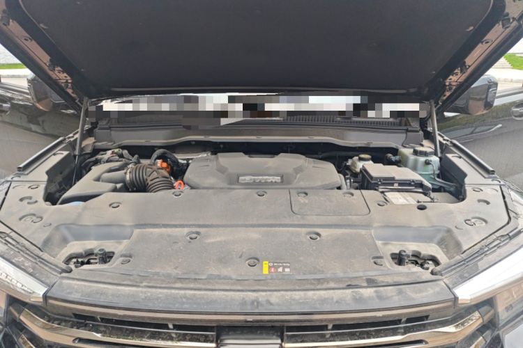 Used Tank 400 New Energy 2024 Hi4-T Off-Road Edition Engine Bay