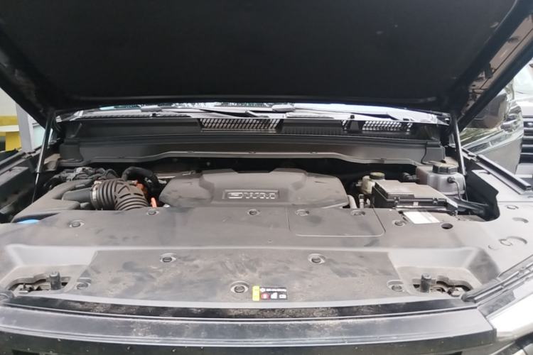 Used Tank 400 New Energy 2024 Hi4-T Off-Road Edition Engine Bay