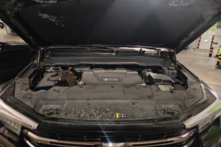 Used Tank 400 New Energy 2024 Hi4-T Off-Road Edition Engine Bay