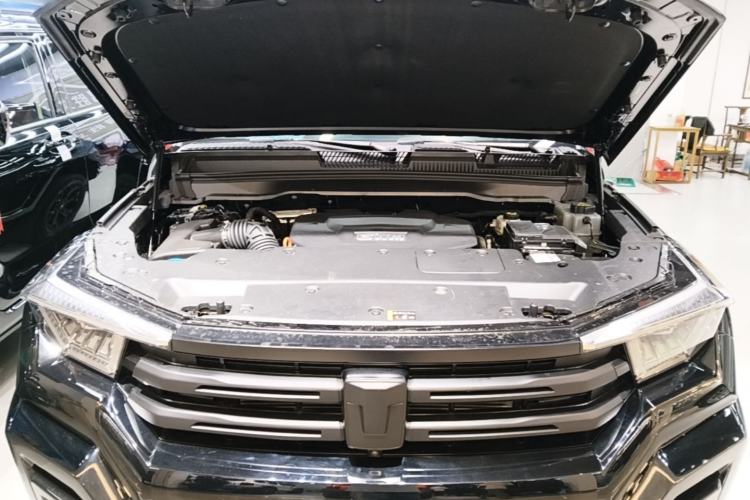 Used Tank 400 New Energy 2024 Hi4-T City Edition Engine Bay