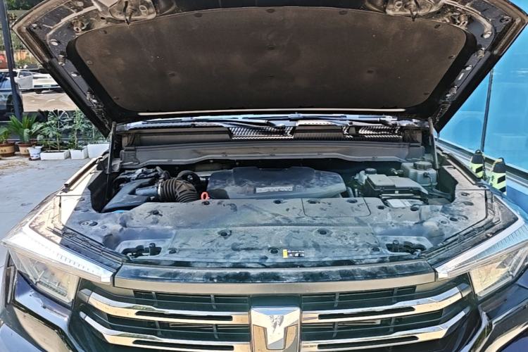 Used Tank 400 New Energy 2024 Hi4-T Off-Road Edition Engine Bay