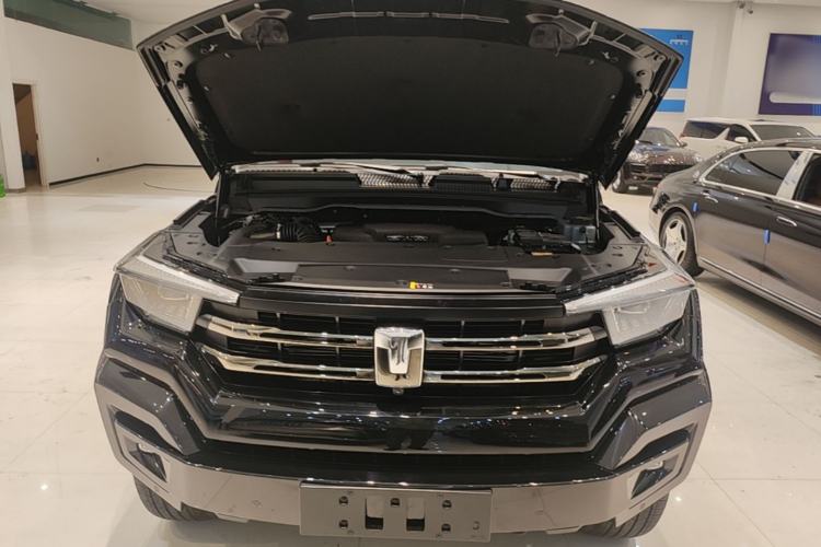 Used Tank 400 New Energy 2024 Hi4-T Off-Road Edition Engine Bay