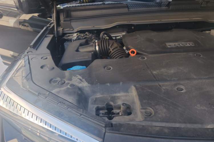 Used Tank 400 New Energy 2024 Hi4-T Off-Road Edition Engine Bay Right
