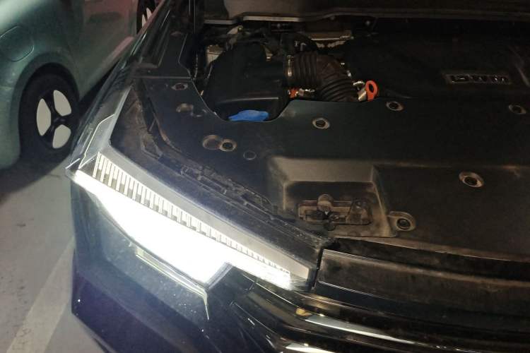 Used Tank 400 New Energy 2024 Hi4-T City Edition Engine Bay Right