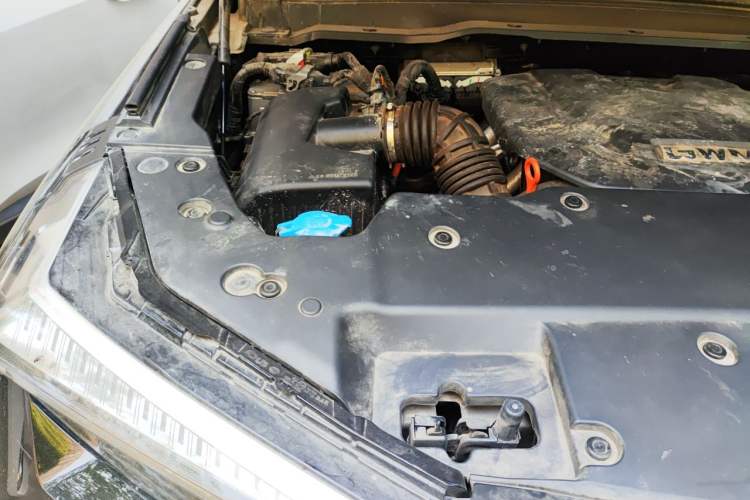 Used Tank 400 New Energy 2024 Hi4-T City Edition Engine Bay Right