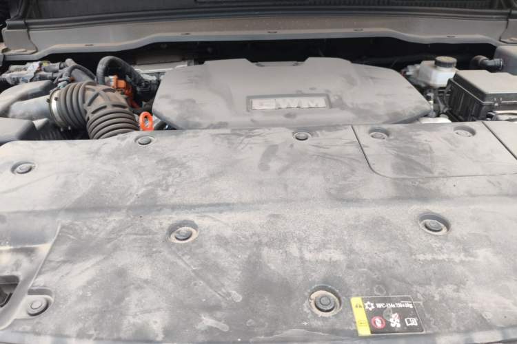 Used Tank 400 New Energy 2024 Hi4-T Off-Road Edition Engine Bay