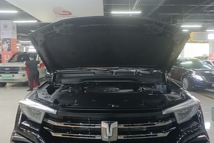 Used Tank 400 New Energy 2024 Hi4-T Off-Road Edition Engine Bay